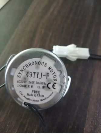 Slow egg turning motor