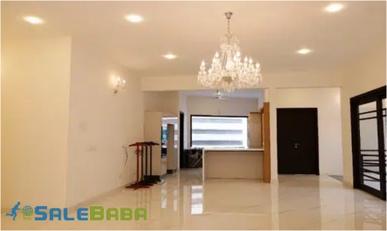 700 Square Yards House For Sale in Karachi