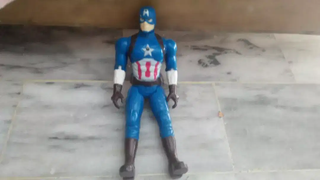 Captai America action figure