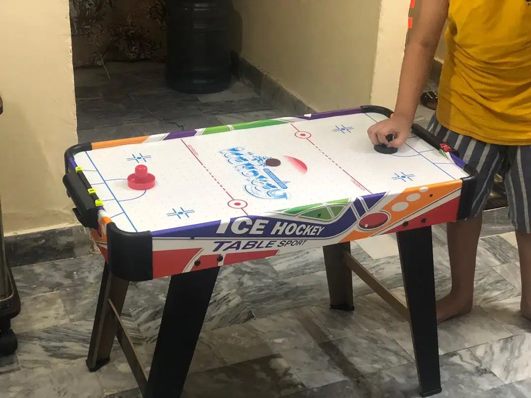 ELectronic ICE Hockey