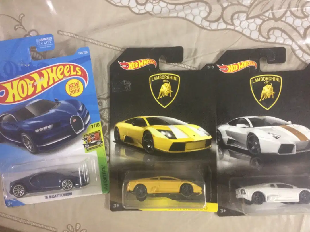 hot wheels die cast car bike m2, green light