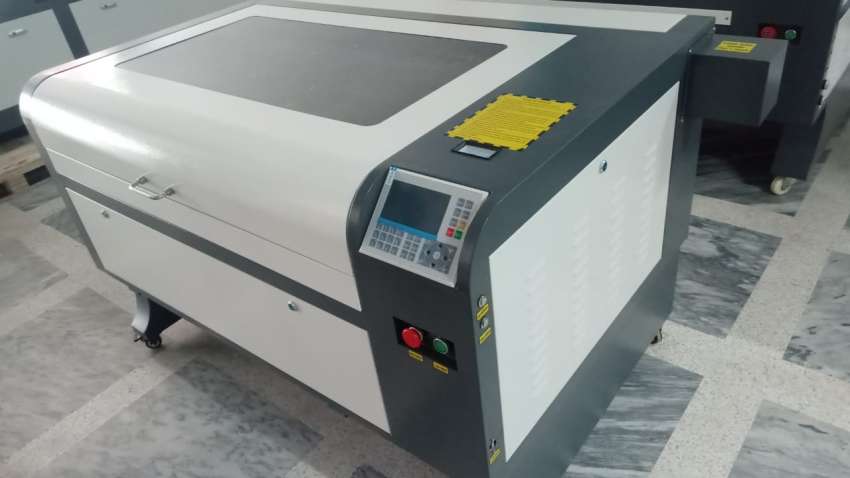 Laser Cutting and Engraving Machine, 2x3 Feet 100W