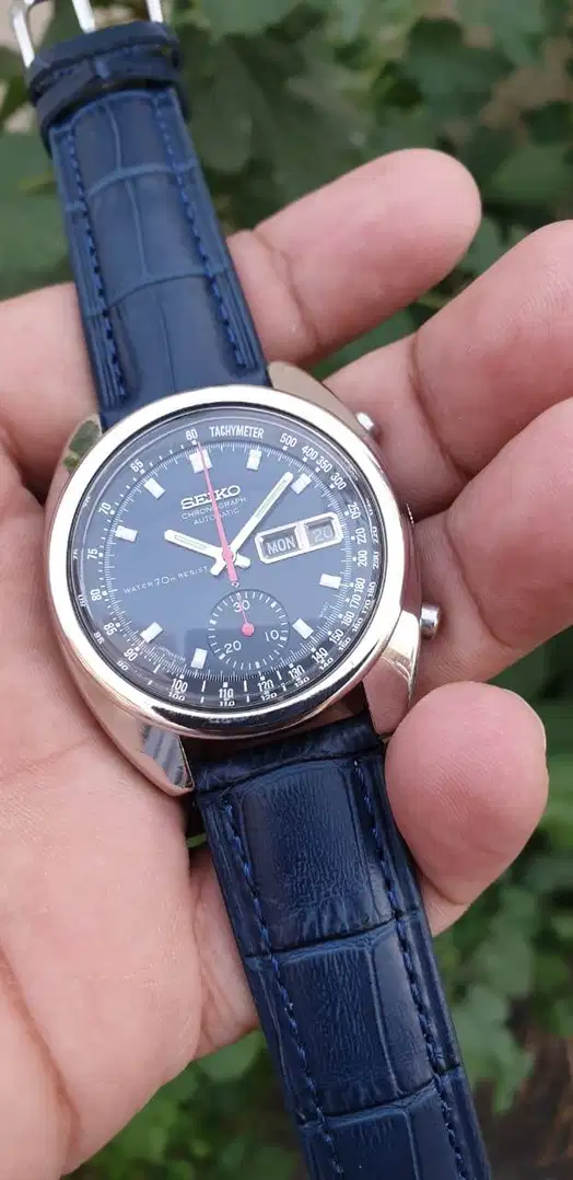 Seiko chronograph automatic for sale.