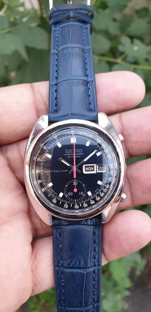 Seiko chronograph automatic for sale.