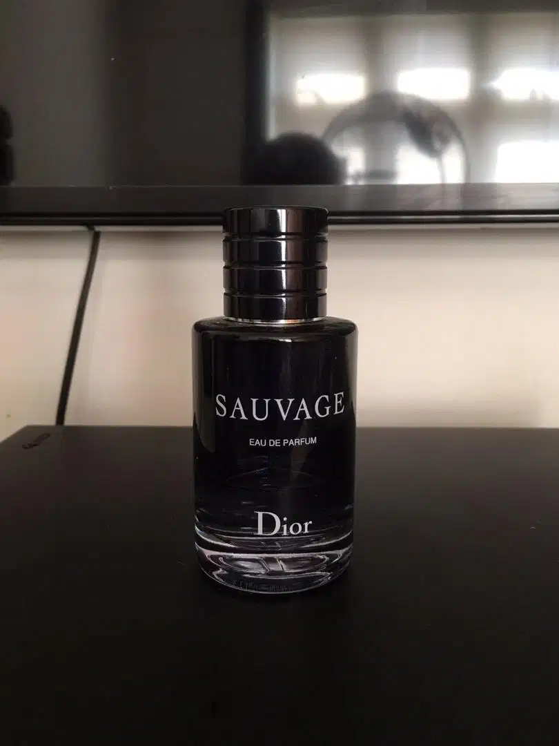SAUVAGE 100ML perfume original taken from US throw away price selling in karachi