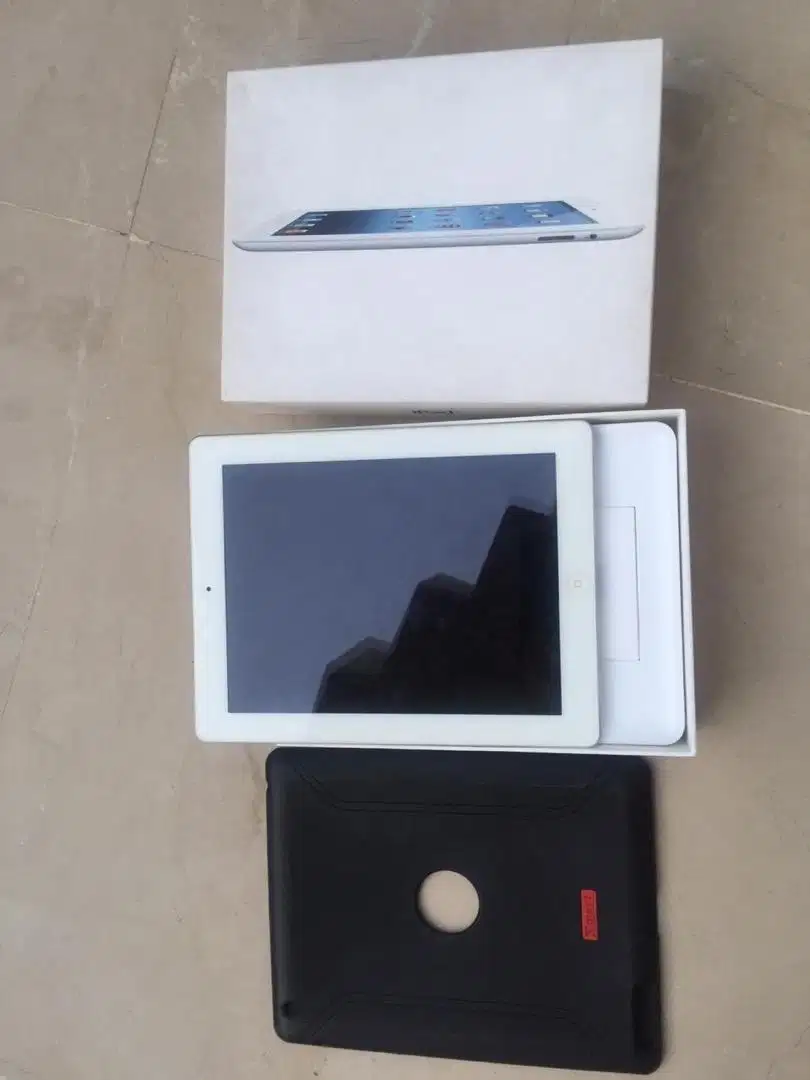 Apple I pad 2 for sale in cheap price
