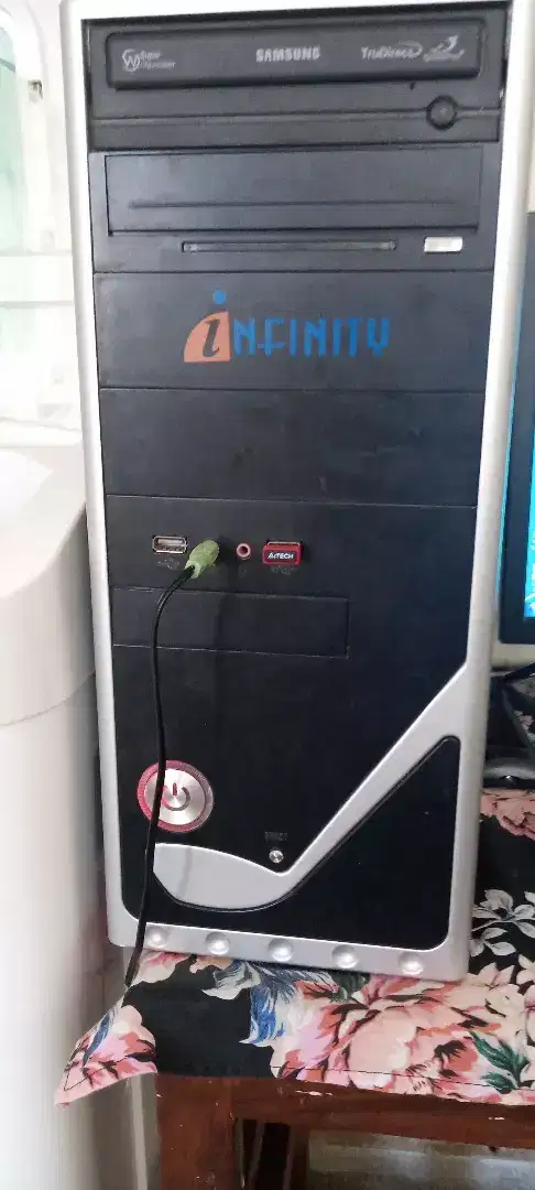 Infinity desktop with ACER LCD