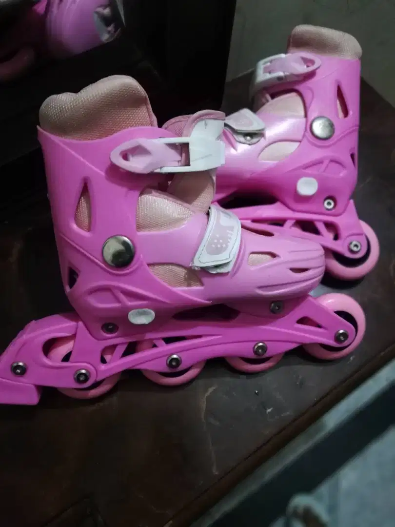 Skating shoe for sale