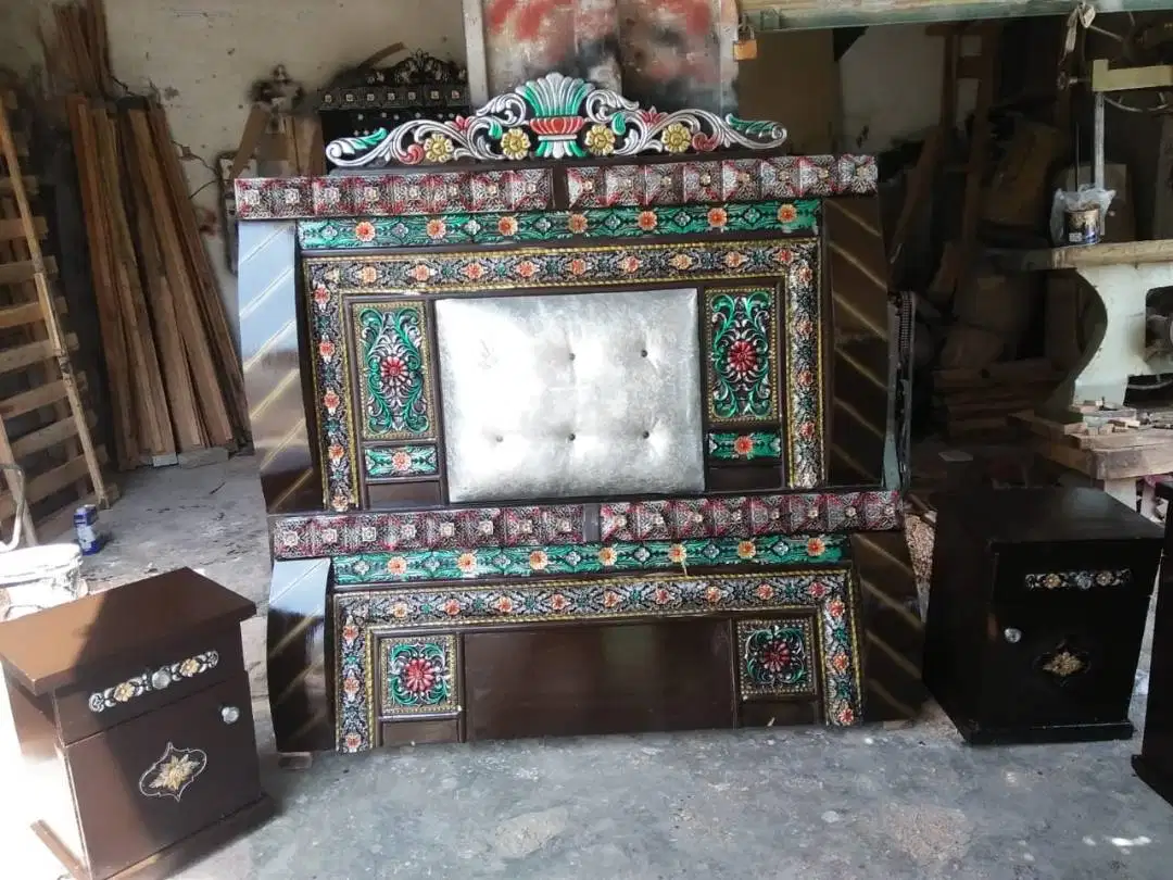 New Bed and Dressing table Available for Sale in Dera Ismail Khan