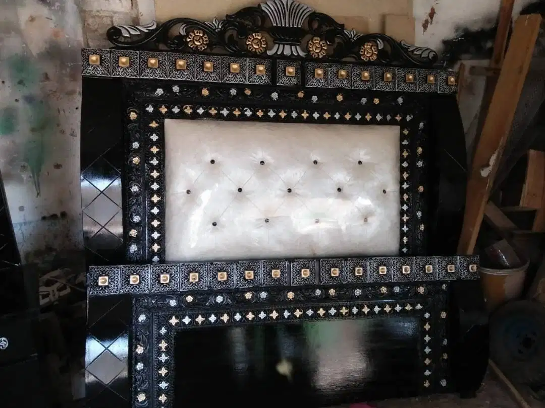 New Bed and Dressing table Available for Sale in Dera Ismail Khan