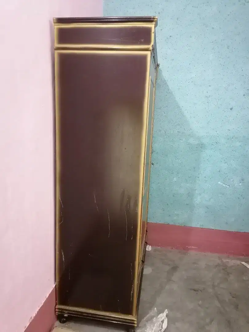 Safe Almari for sale