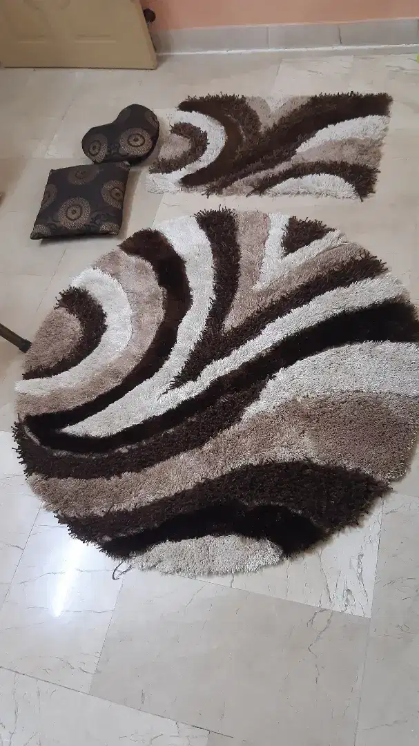 Bedroom Carpets & Cushions