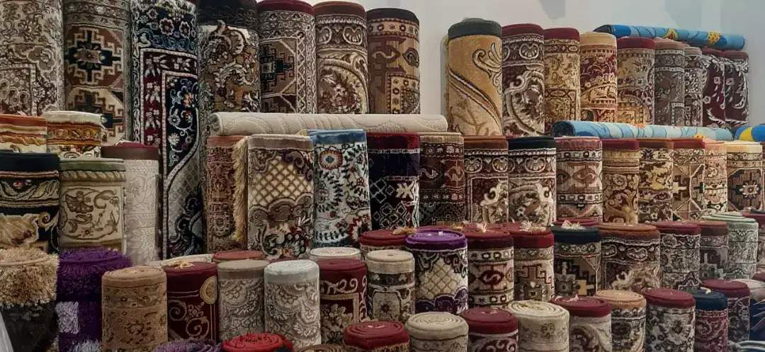 Rugs ,centre piece ,centre rugs