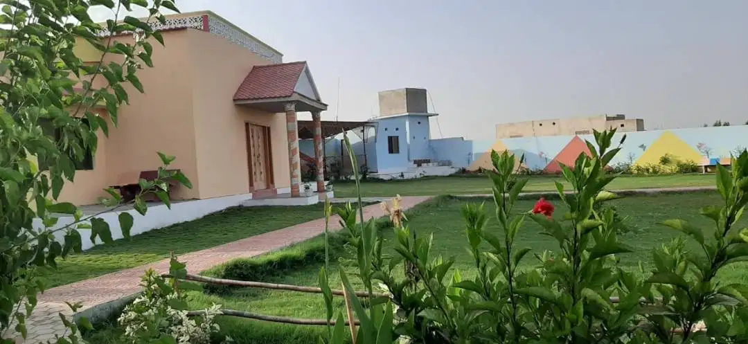 Farm house in Karachi