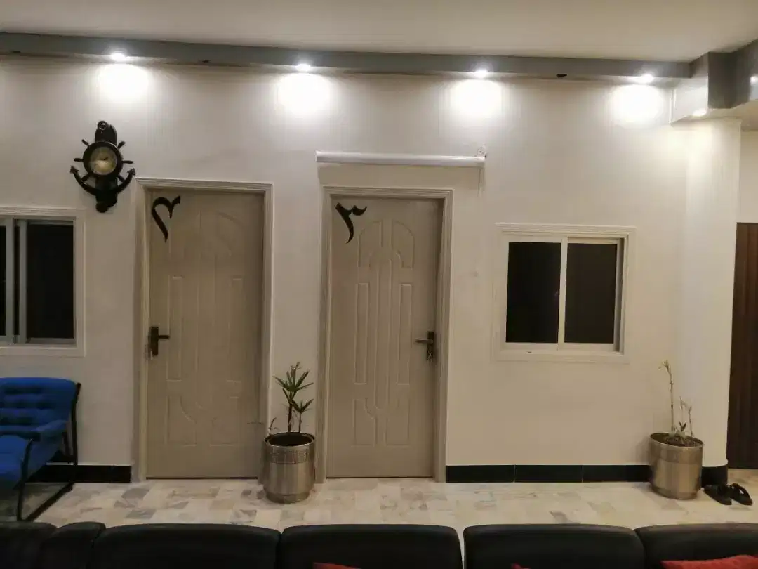 We have double and 4 bed luxury rooms on daily rental basis