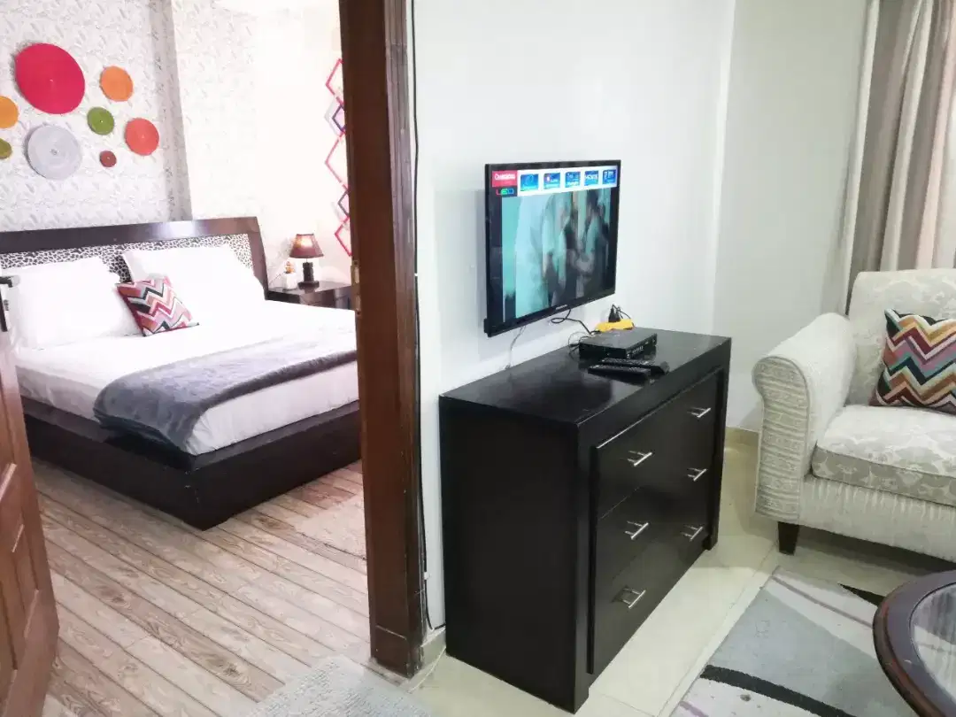 Luxury Furnished Apartment available for Daily and Weekly Basis Rent
