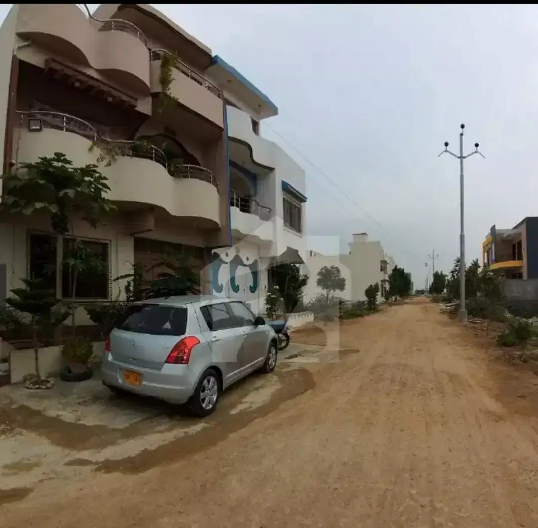 Plot 134 Sq Yards West Open Corner 40 ft road Prime Location For Sale