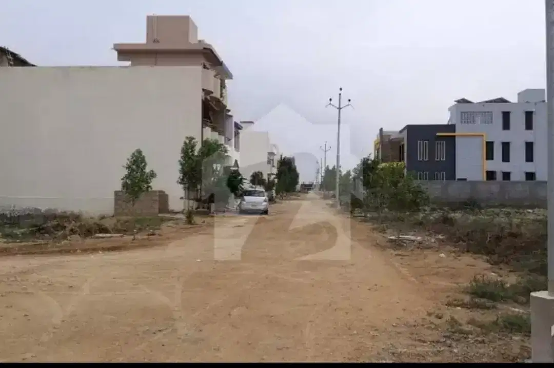 Plot 134 Sq Yards West Open Corner 40 ft road Prime Location For Sale