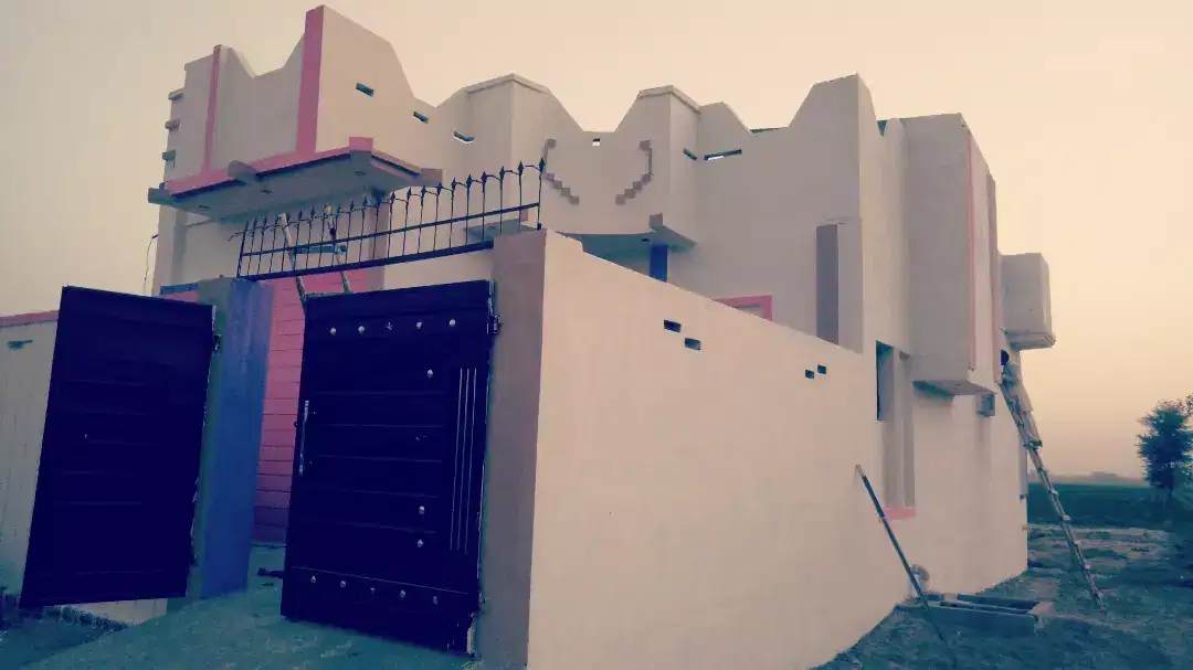 Near jahania maiTla chok high way K sat executive home