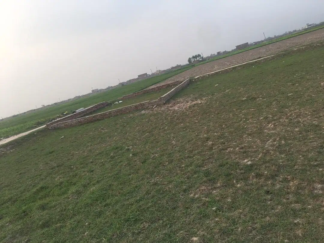 Five plots residencial corner and inside