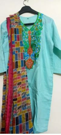 Ecnomical 3 piece Lawn Suit free delivery