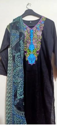 Ecnomical 3 piece Lawn Suit free delivery