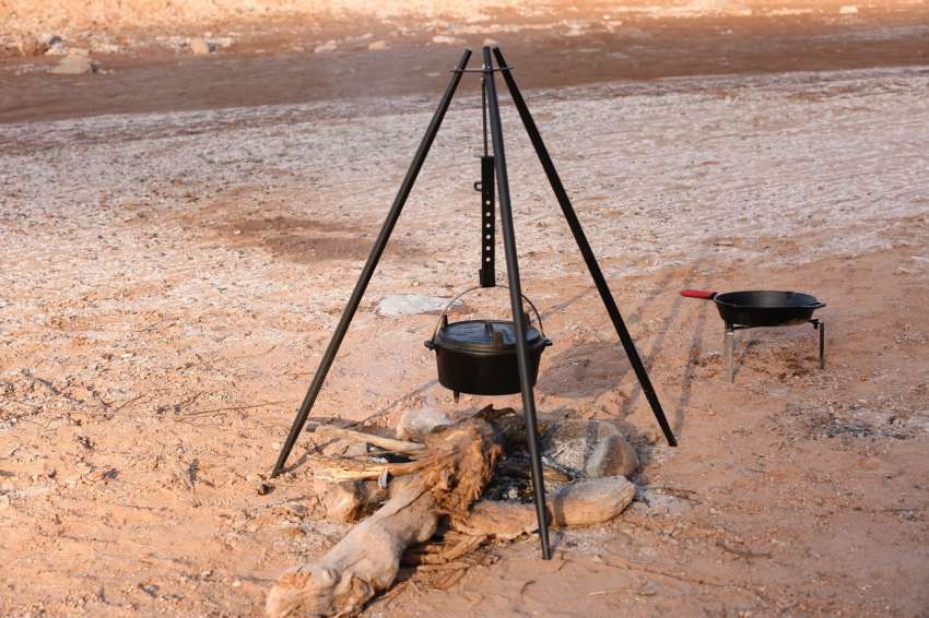 Adjustable ,good stability Tripod for outdoor cooking,outdoor BBQ cookware