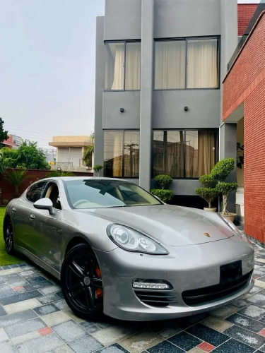 Porsche Panamera 2013