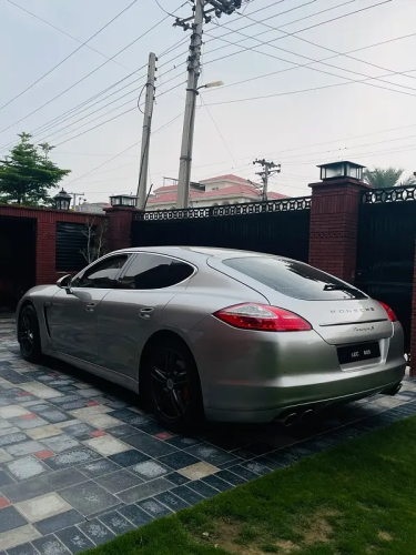 Porsche Panamera 2013