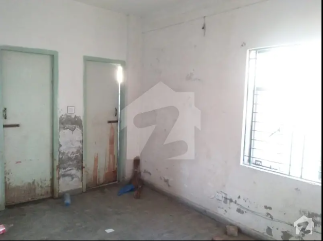 2 Beds 4th Floor Flat In Labour Colony On Main Defence Road