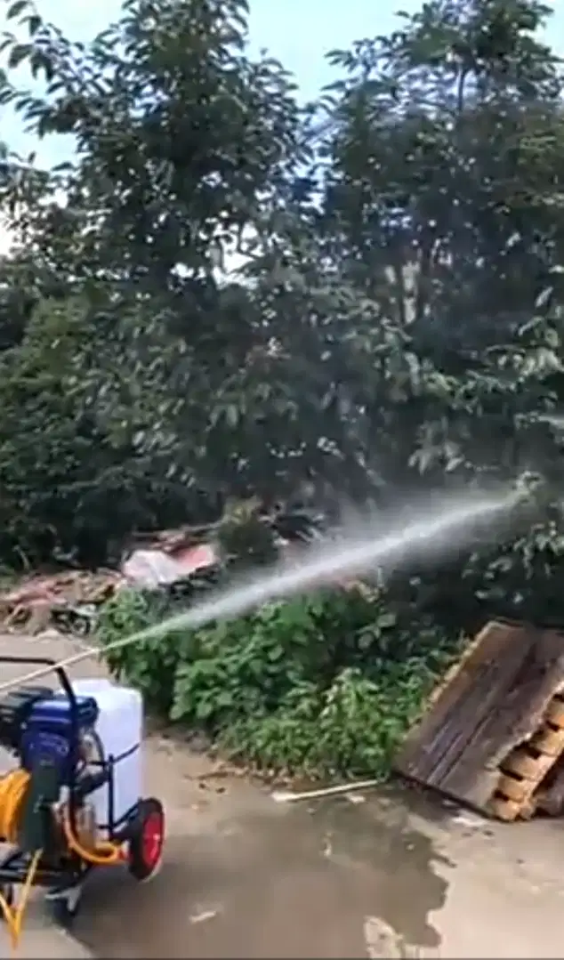 Gasoline Spray Machine Model PG0516801