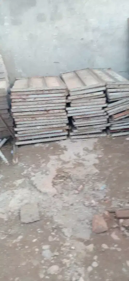 Scaffolding pipes