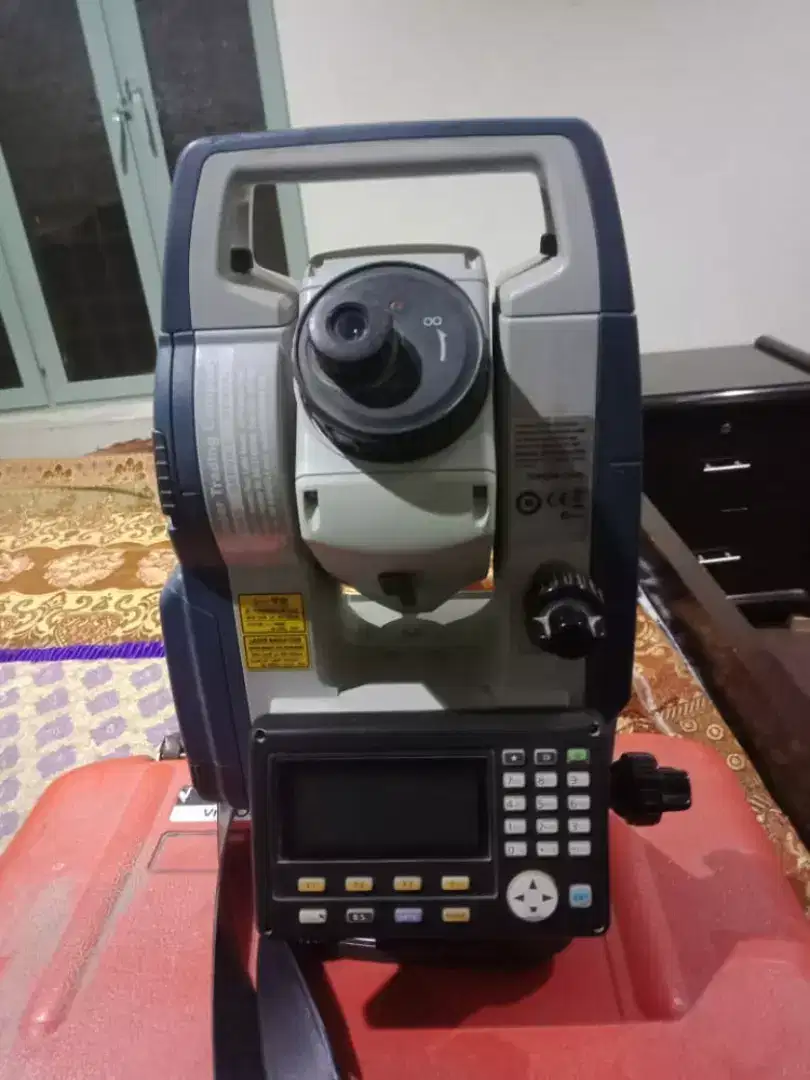 Total station machine CX107 for sale in khanewal