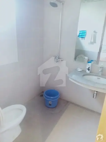 10 Marla First Floor Apartment Available For Rent