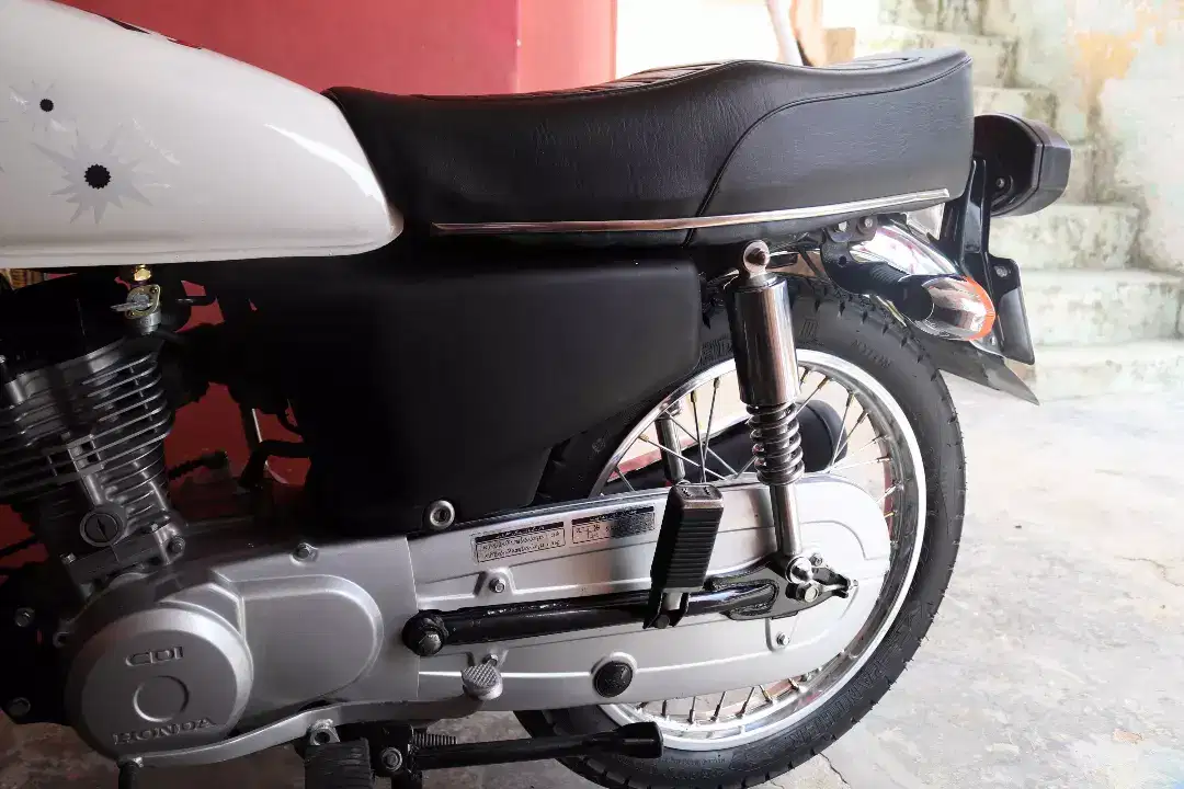 Honda 13 model 125 black motorcycle for sale