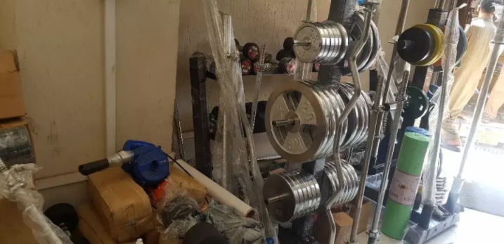 New Rubber coated plates and dumbbell commercial Available for Sale