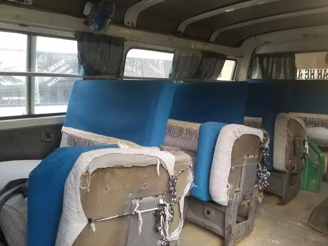 Blue and white color Mazda e2200 1993 BUS for sale