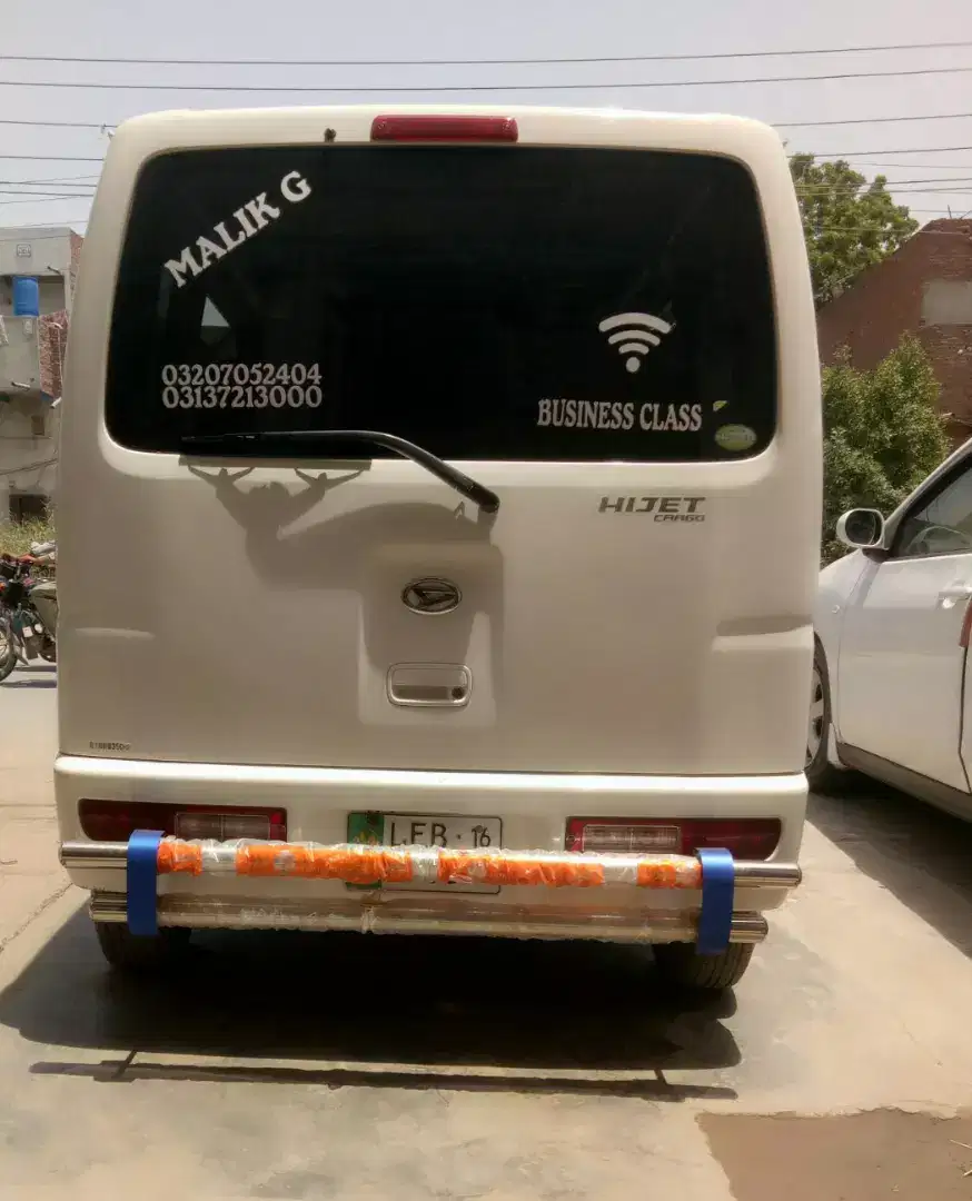 New condition gari.faimly car total genian garnti ky saat.