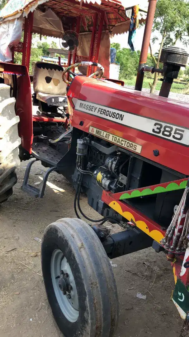 Bohat Achi halat m tractor hy serious Costomer hi rabta kren Plzz