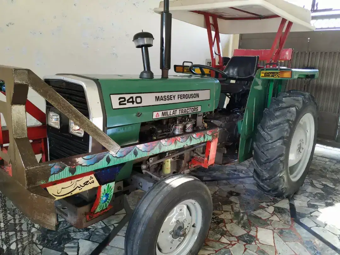 MF 240 Tractor for sale in Manddi Bahuddin