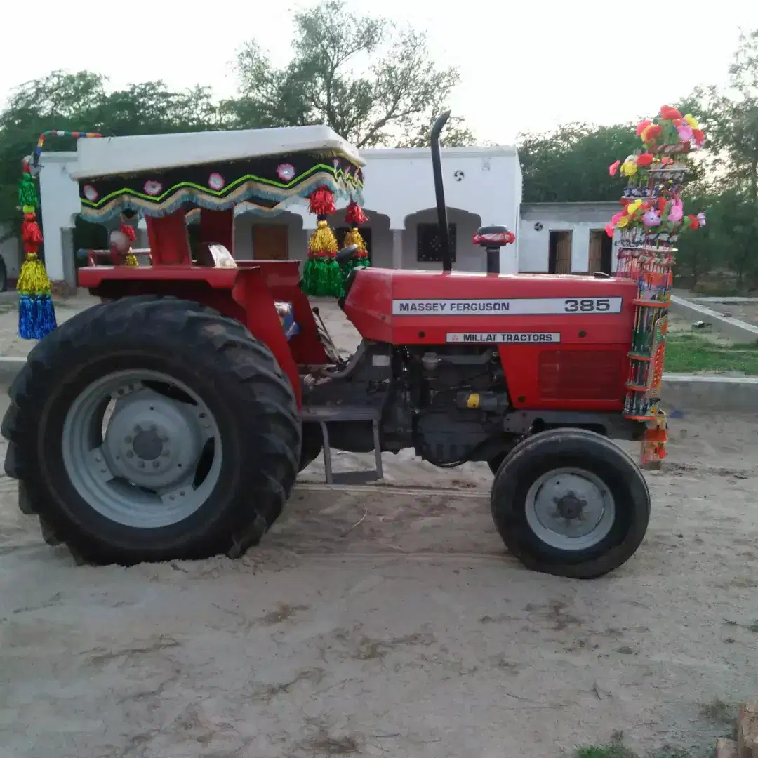 Tractor 385 fore sale modal 2013