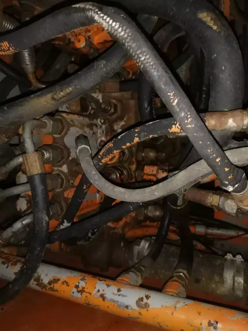 Hitachi 60M Excavator registered in 2006 in Rawalpindi.