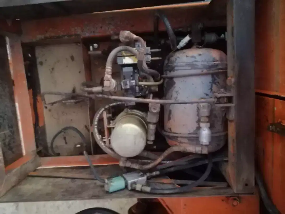 Hitachi 60M Excavator registered in 2006 in Rawalpindi.