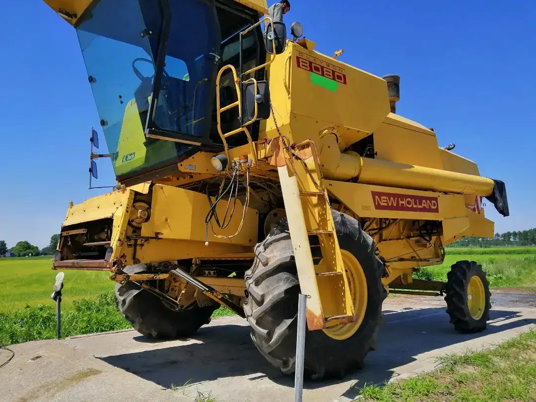 8080 85 model Mercedes engine v type