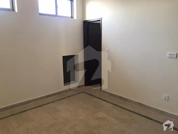 Commercial Flat For Rent