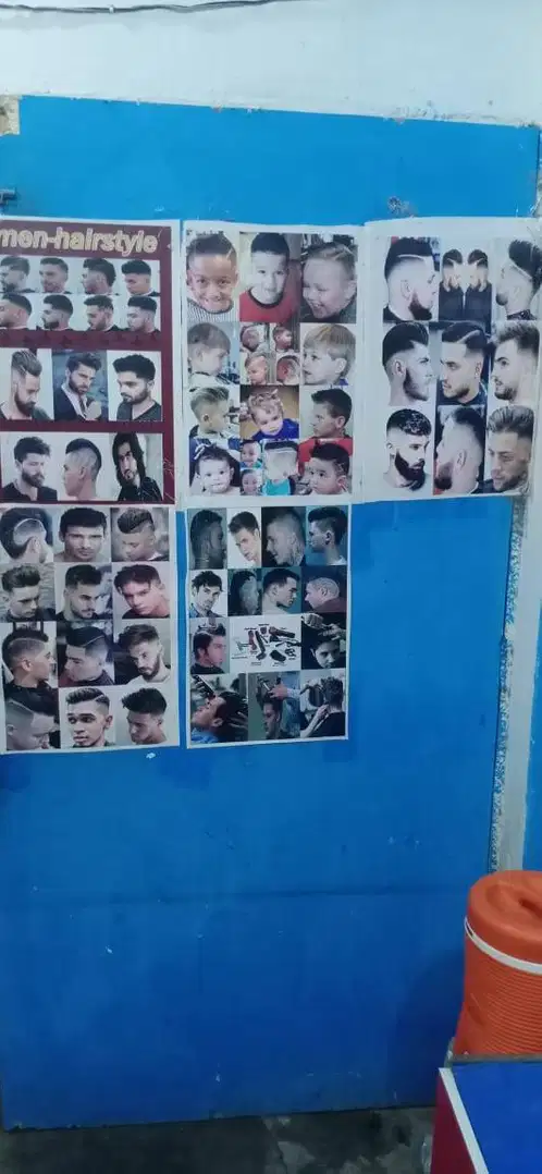 Saloon shop keper