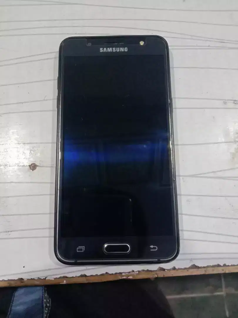 Samsung j5  for sale in khanewal