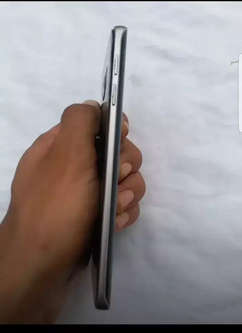 Samsung s6edeg bus glass break ha baki every thing is ok ha
