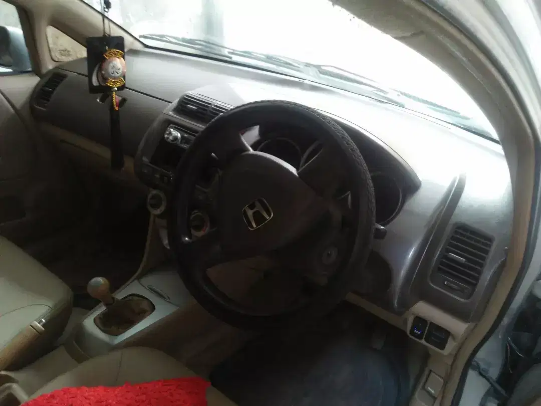 Neat and clean Car use an Army officer