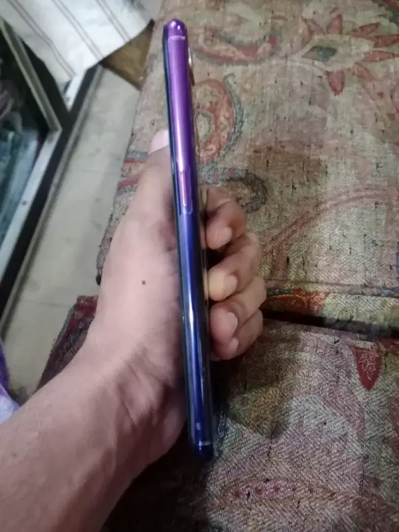 Oppo f9 satrry purple color